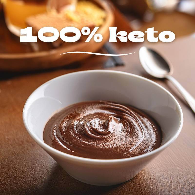 Budino proteico al cioccolato 100% keto, ideale per dieta chetogenica e alimenti proteici.