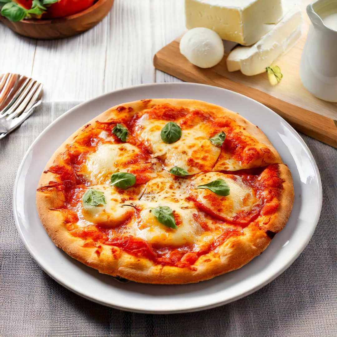 Pizzetta proteica con 25% di proteine, ideale per dieta chetogenica e alimenti keto.