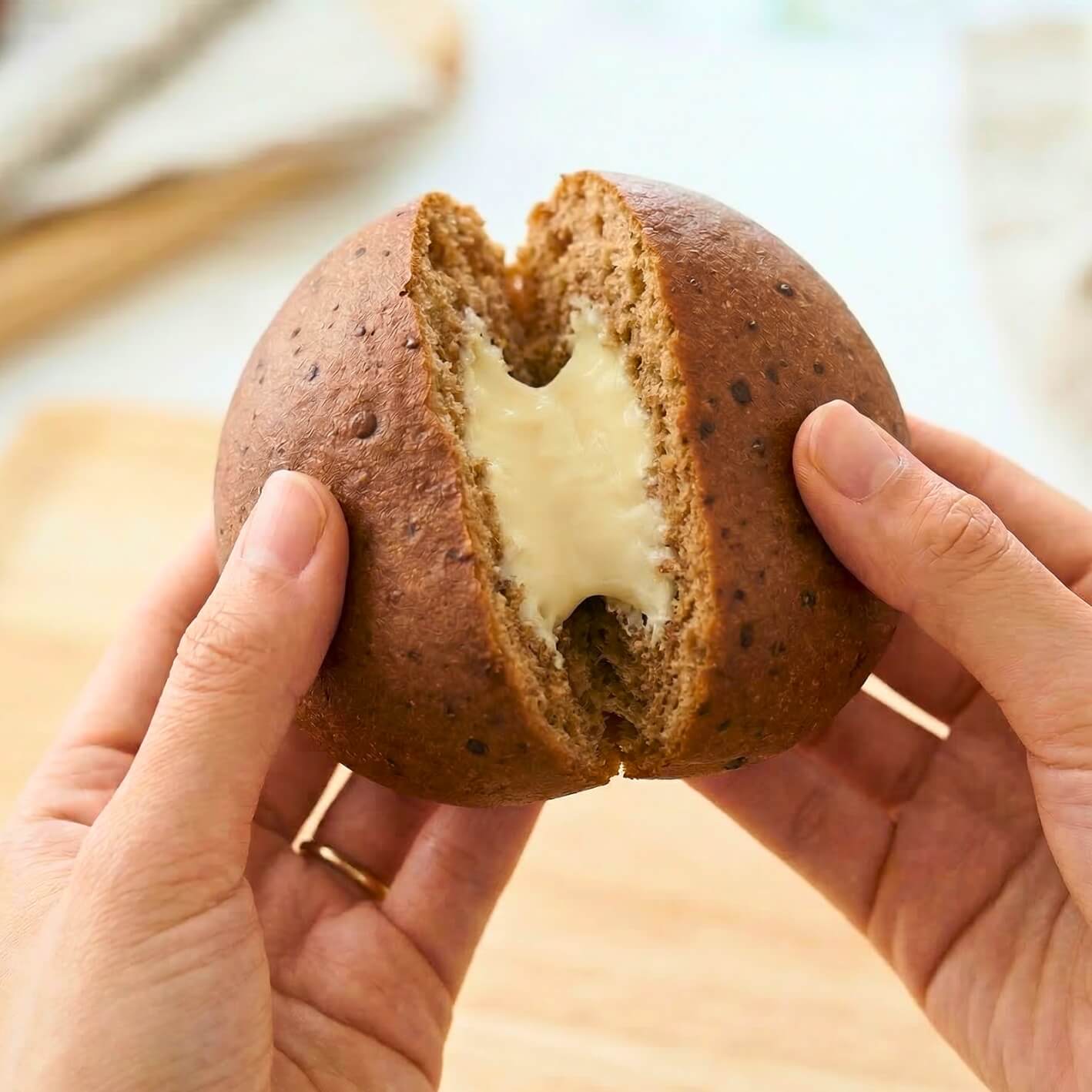 Cremì Bombolone alla nocciola bianca