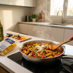 Kepasta penne 2.5 in padella, ricetta keto, pasto veloce e gustoso con verdure fresche.